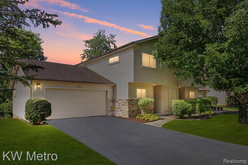 4811 RIVERCREST Drive, Waterford, MI 48328 1035