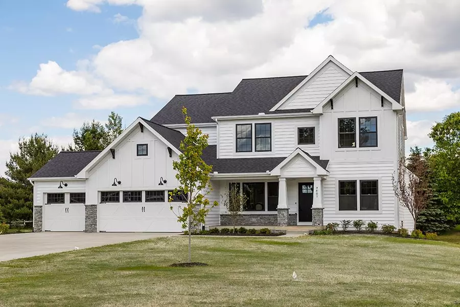 1066 Kemperwood Court, Howell, MI 48843