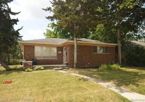 8607 WOODSIDE Drive, Oak Park, MI 48237 1740