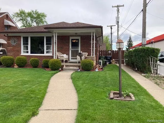 6827 Larme, Allen Park, MI 48101