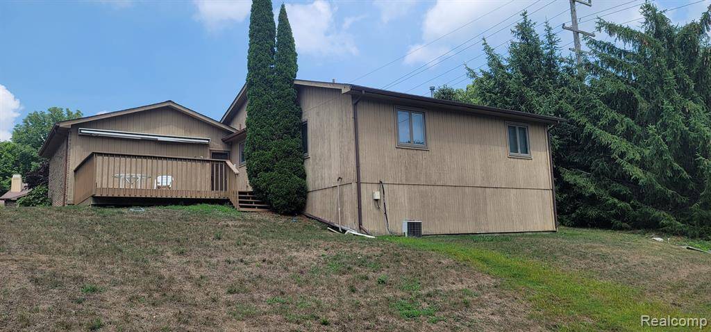 Farmington Hills, MI 48336 1829,31441 ORCHARD BROOK Court