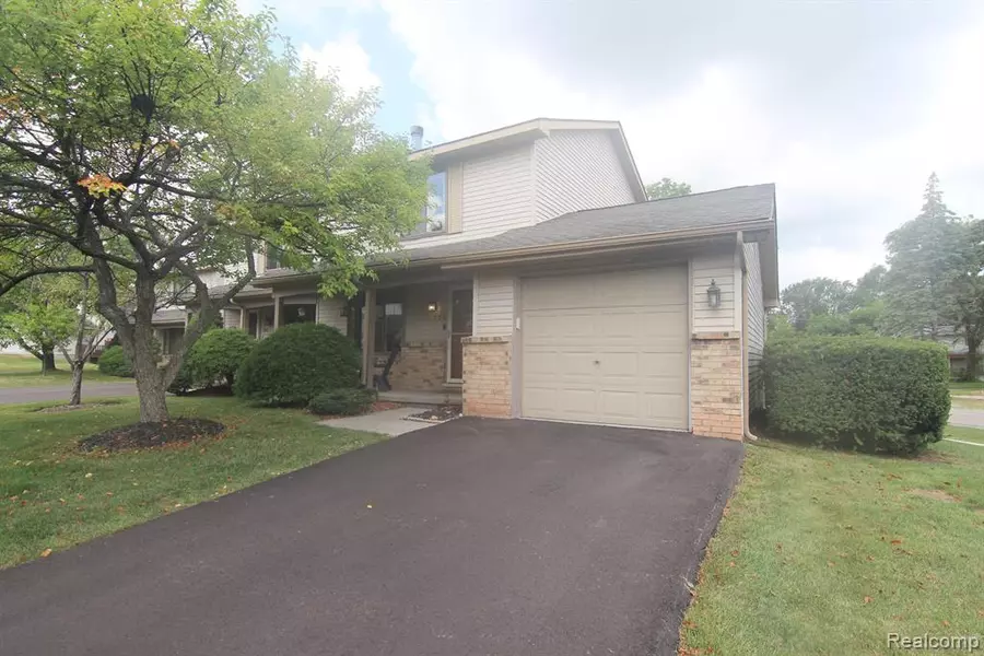 230 WIND WAY Drive, Walled Lake, MI 48390 3472