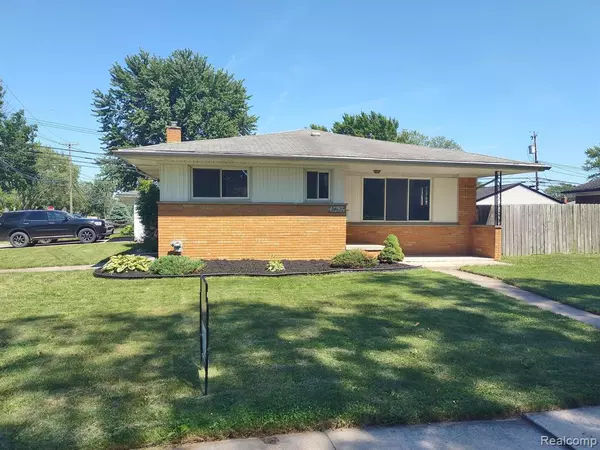 24620 PRINCETON Street, Saint Clair Shores, MI 48080 3160