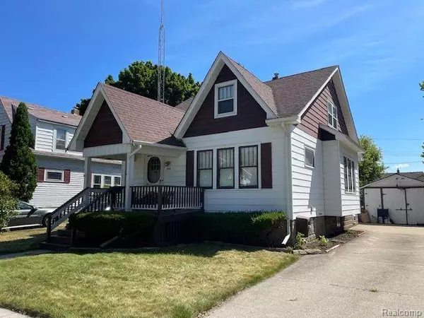 1314 17TH Street, Port Huron, MI 48060 5615