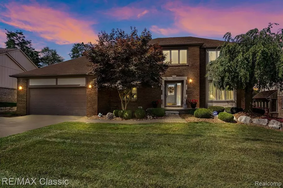 31057 Evergreen Court, Farmington Hills, MI 48331 1179