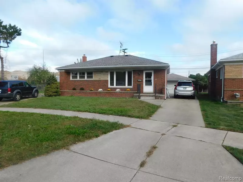 28659 KARAM Drive, Madison Heights, MI 48071 2725