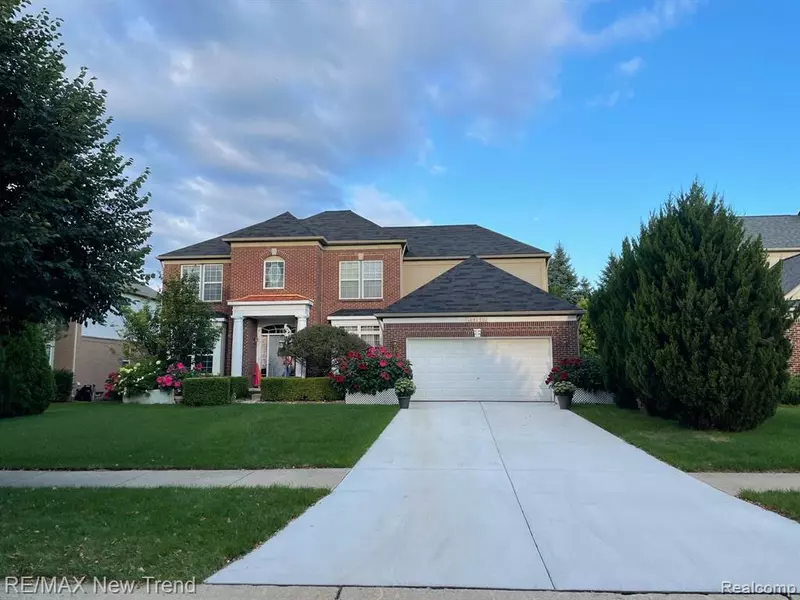 49130 FREESTONE Drive, Northville, MI 48168 8004