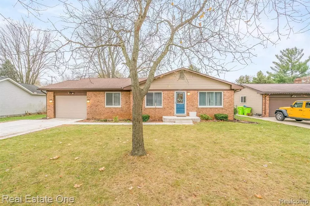 South Lyon, MI 48178 1629,22837 VALERIE Street