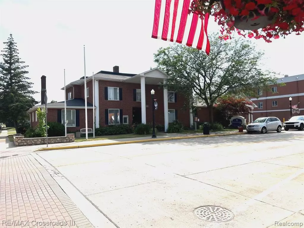 Belleville, MI 48111 2643,209 MAIN Street