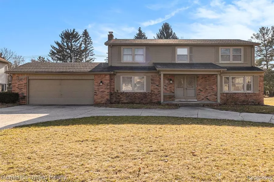 35337 GLENGARY Circle, Farmington Hills, MI 48331 2653