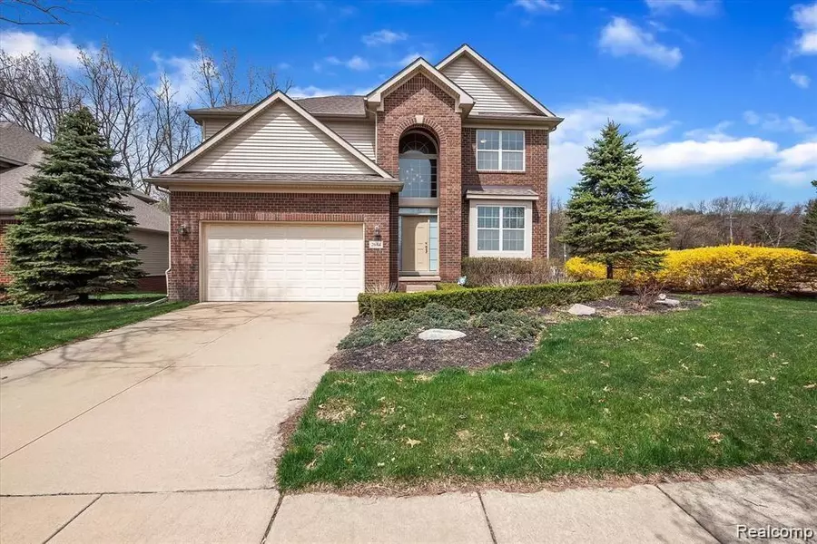 2684 TRILLIUM HILLS Drive, Commerce Twp, MI 48382 2197