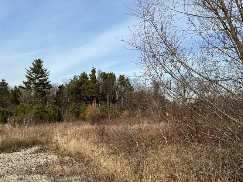 C Peters Path, Lapeer, MI 48446