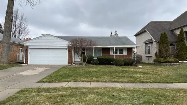 1865 Whitefield Street, Dearborn Heights, MI 48124