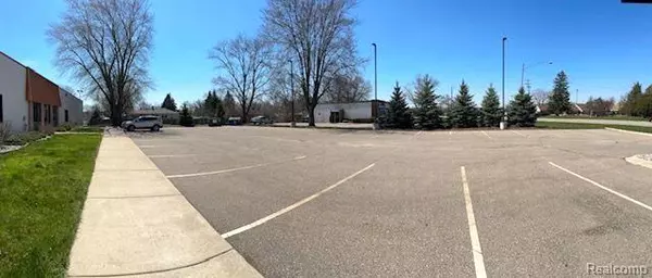 Flint, MI 48507 1043,5097 MILLER Road