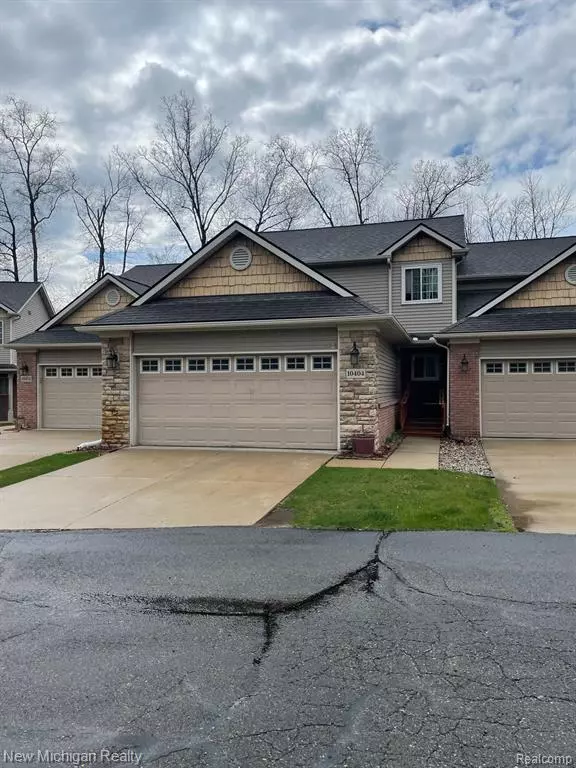 10404 FAWN RIDGE Trail,  Hartland,  MI 48353 2552