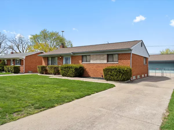 8411 Independence Drive, Sterling Heights, MI 48313 3937