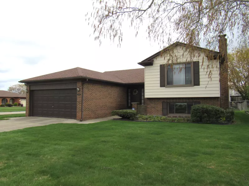 2642 JONATHAN Drive, Sterling Heights, MI 48310 2847