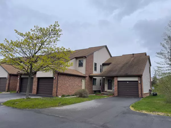 6680 RIDGEFIELD Circle, West Bloomfield, MI 48322 3048