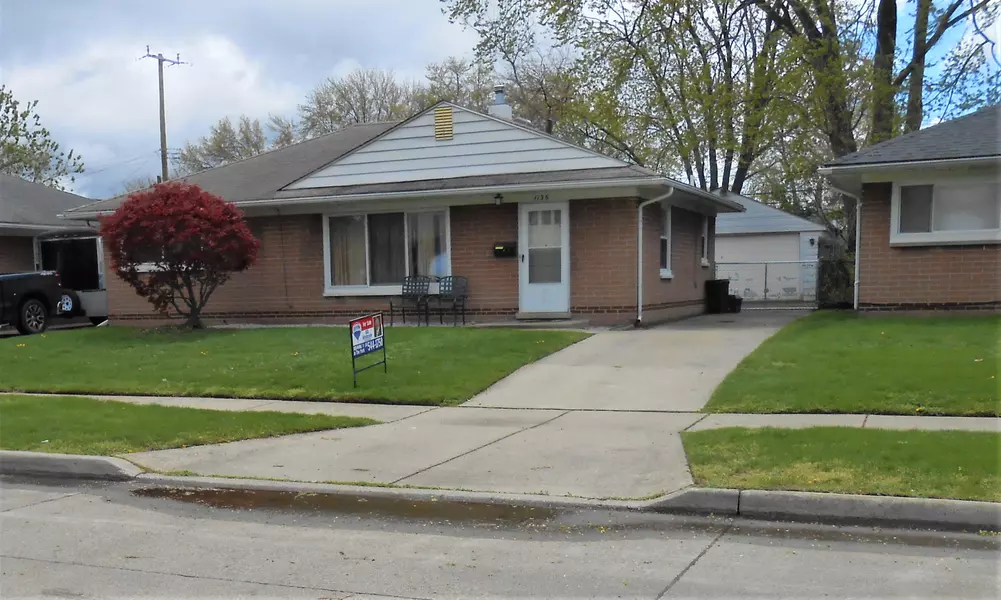 1136 E BROCKTON Avenue, Madison Heights, MI 48071 4104