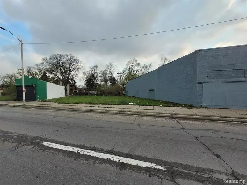 15041 W GRAND RIVER Avenue, Detroit, MI 48227 2547