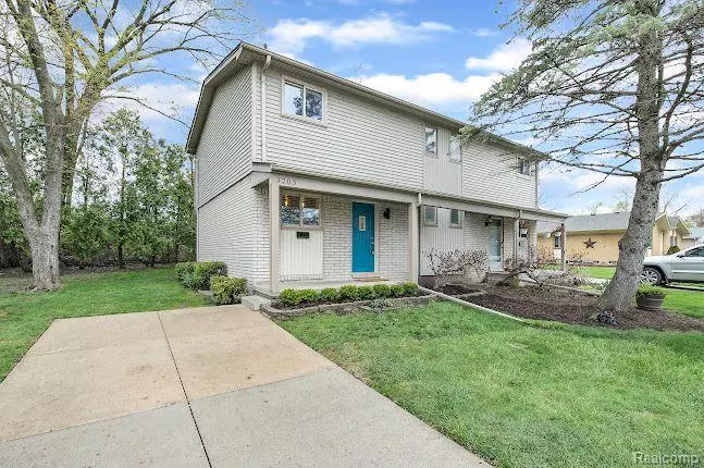 3203 WOODLAND Avenue, Royal Oak, MI 48073 2359