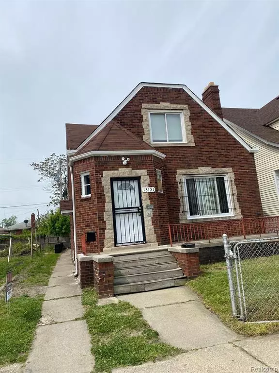 13121 MCDOUGALL Street,  Hamtramck,  MI 48212 2264