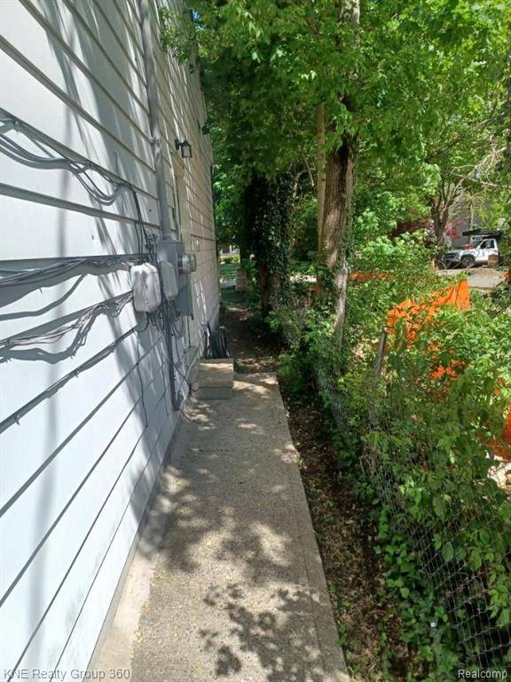 East Lansing, MI 48823 3612,637 LEXINGTON Avenue