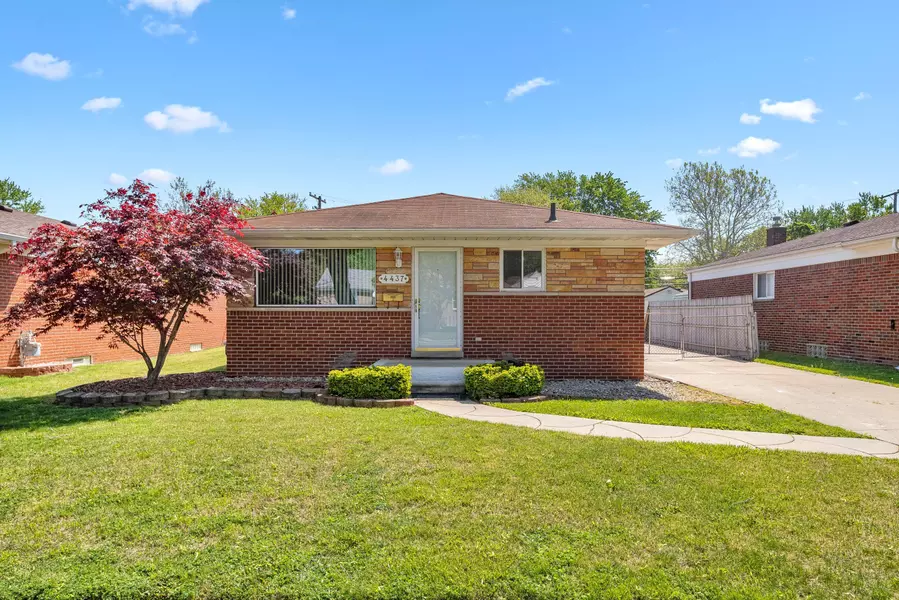 4437 MONROE Street, Dearborn Heights, MI 48125 2518