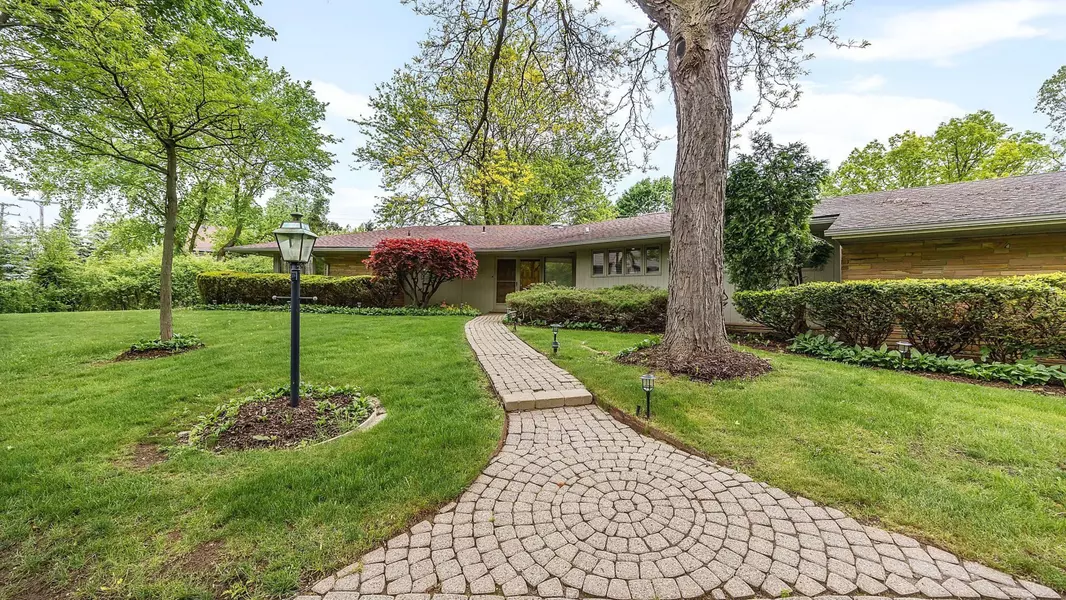 6755 OLD CREEK Road, Bloomfield Hills, MI 48301 3133