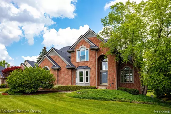 44102 Greenview Lane, Northville, MI 48168