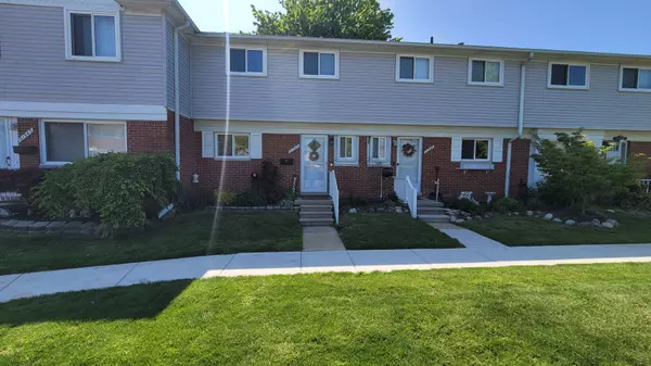 31945 Williamsburg Street,  Saint Clair Shores,  MI 48082 2457