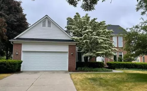 7245 SILVERBEECH Lane, West Bloomfield, MI 48323 1385