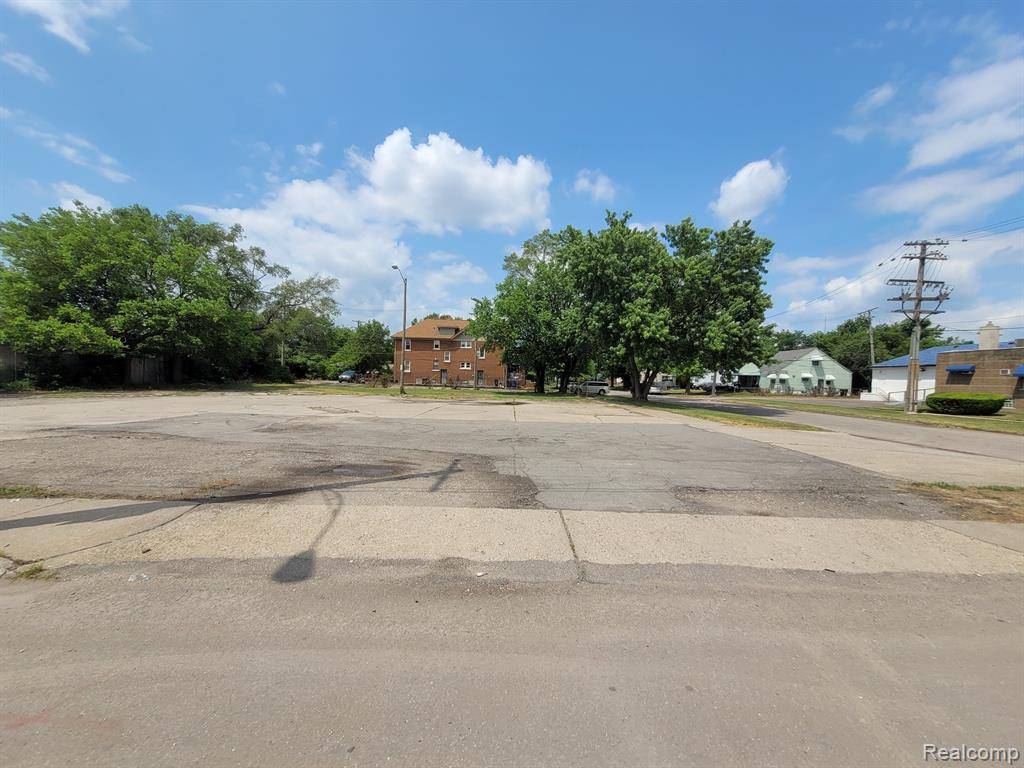 8544 W CHICAGO, Detroit, MI 48204 2624