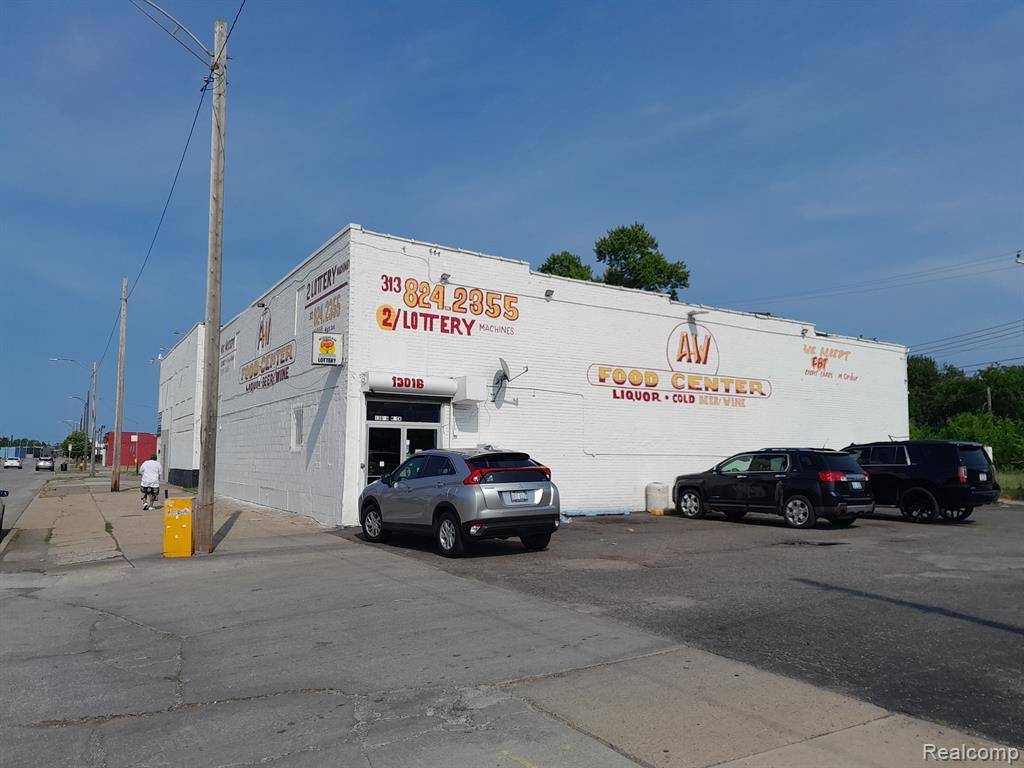 13016 MACK Avenue, Detroit, MI 48215 2415