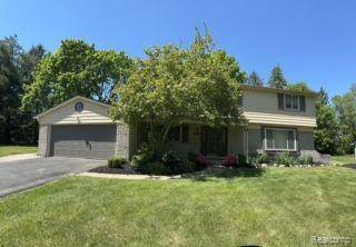 35740 FORESTVILLE Street, Farmington Hills, MI 48331 1328