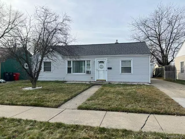 26035 WALDORF Street, Roseville, MI 48066 3528