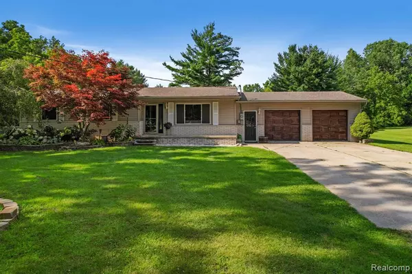 23357 OBERLIESEN Street, Clinton Township, MI 48036 1232