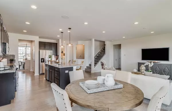 Commerce Twp, MI 48382 2285,2862 TRILLIUM HILLS Drive