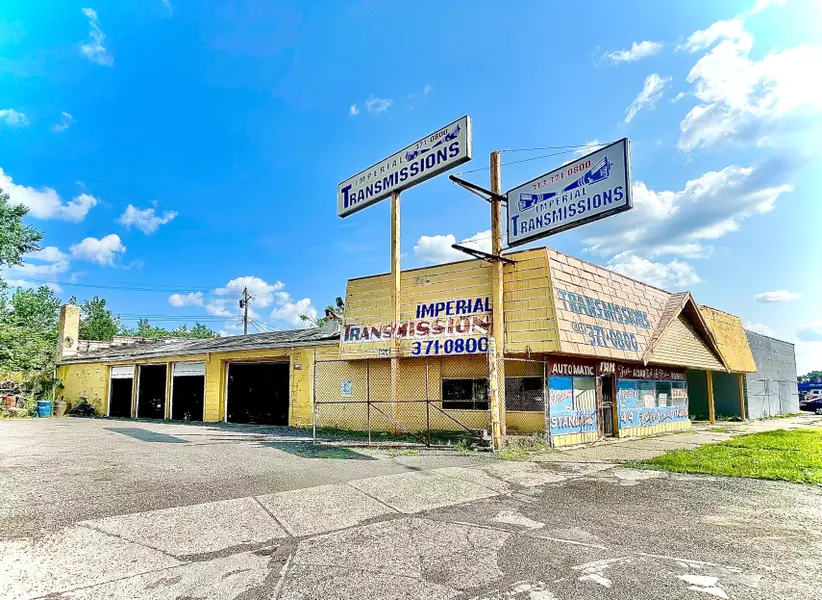 13118 GRATIOT Avenue, Detroit, MI 48205 3455