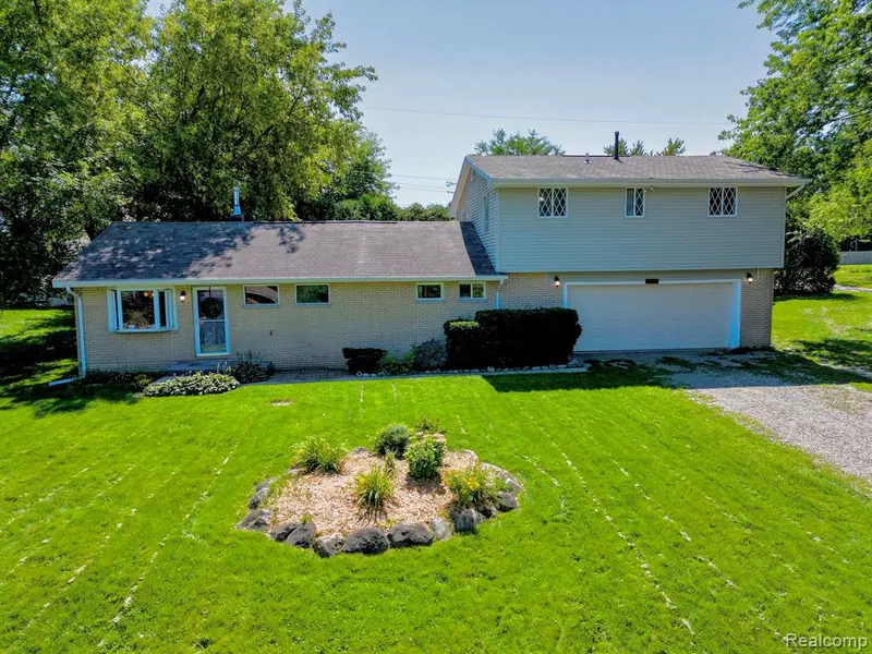 4785 Sylvan View Drive, Clarkston, MI 48348 3847