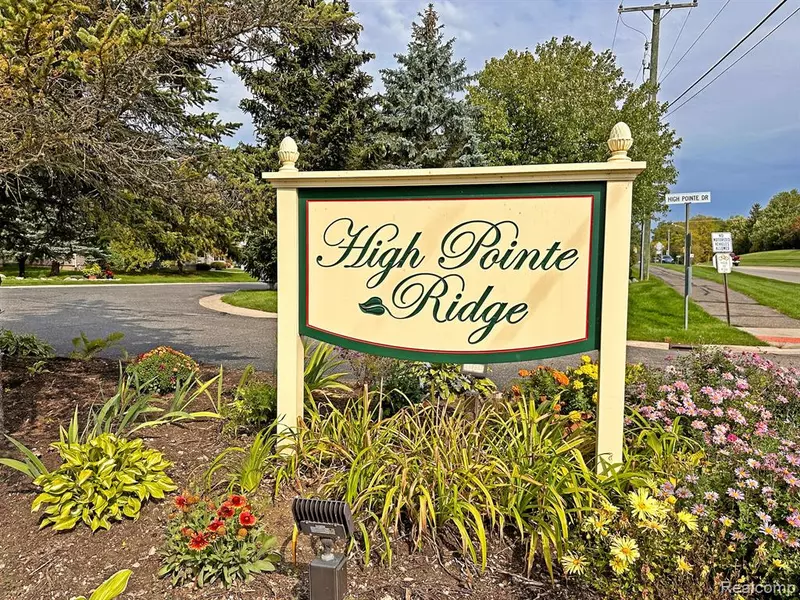 3128 HIGH POINTE RIDGE Road, Lake Orion, MI 48359 1177