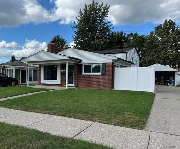 1267 PARLIAMENT Avenue, Madison Heights, MI 48071 2940