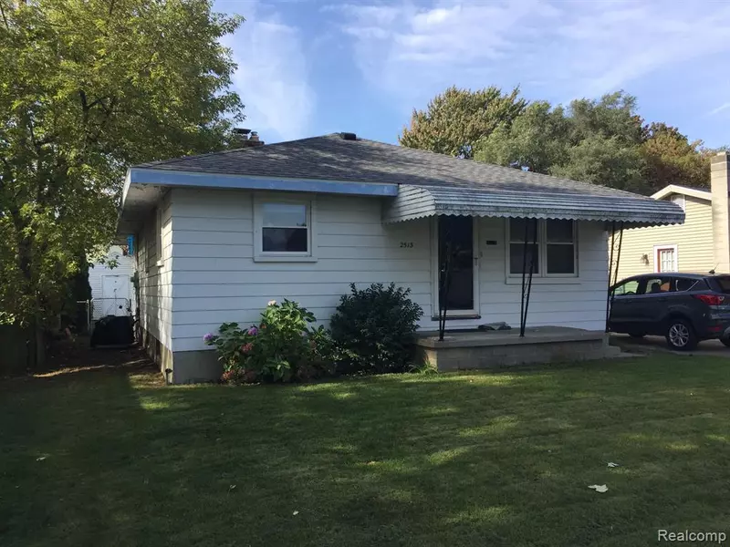 2513 19TH Avenue, Port Huron, MI 48060 2740