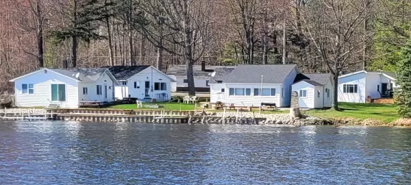 Lake, MI 48632 9090,1249 N CROOKED LAKE Drive