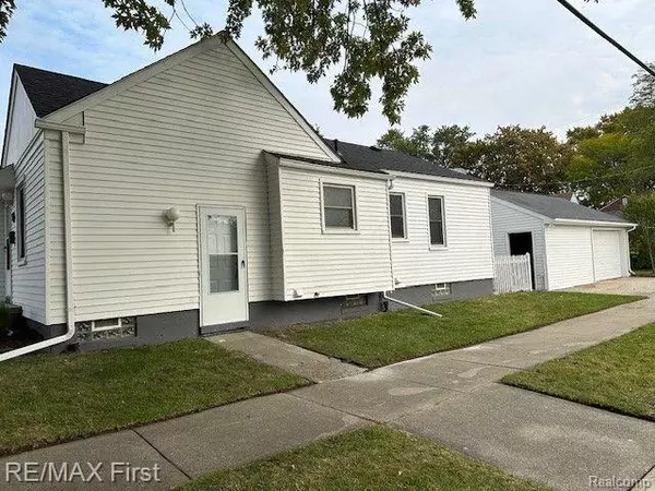 Wyandotte, MI 48192 3315,1617 8TH Street