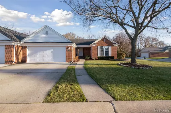 Clinton Township, MI 48036,37810 Maple Circle