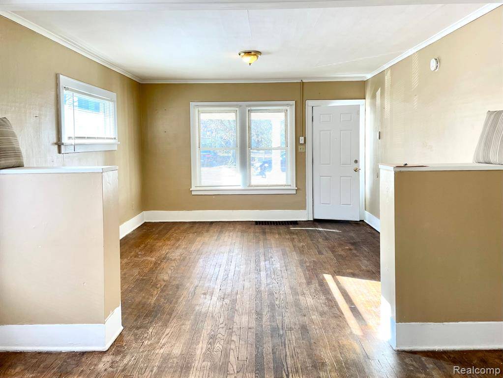 Flint, MI 48503 4700,1105 CHRISTOPHER Street