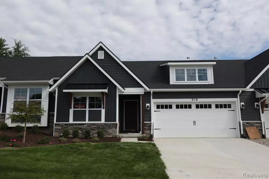 1044 CAMELLIA Circle, Howell, MI 48843 9256