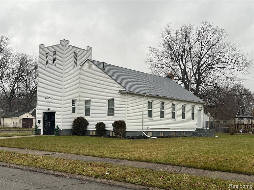 18923 MCCORMICK Street, Detroit, MI 48224 1015