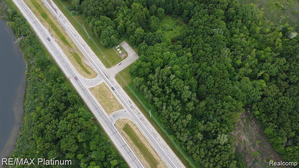 Hartland, MI 48353,12071 HIGHLAND ROAD